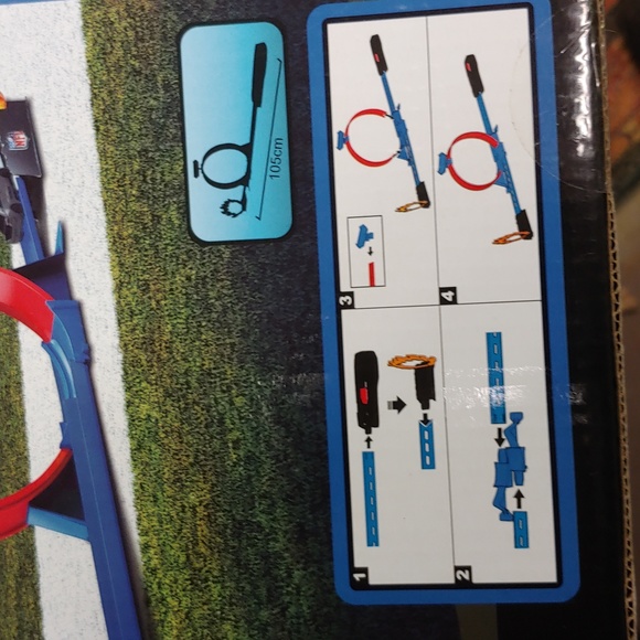 Dallas Cowboy Stunt Racers - Picture 6 of 8